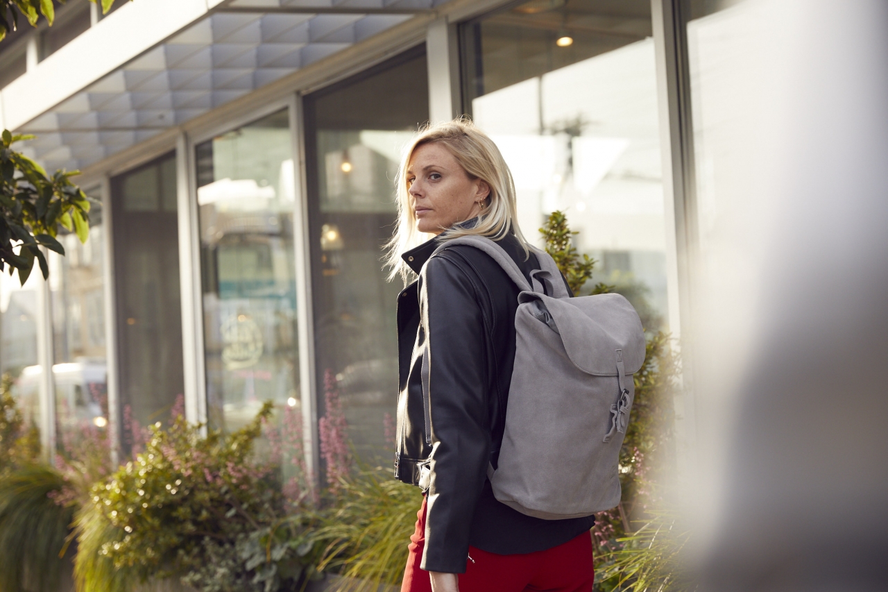 190502 EASTPAK HER 06 122